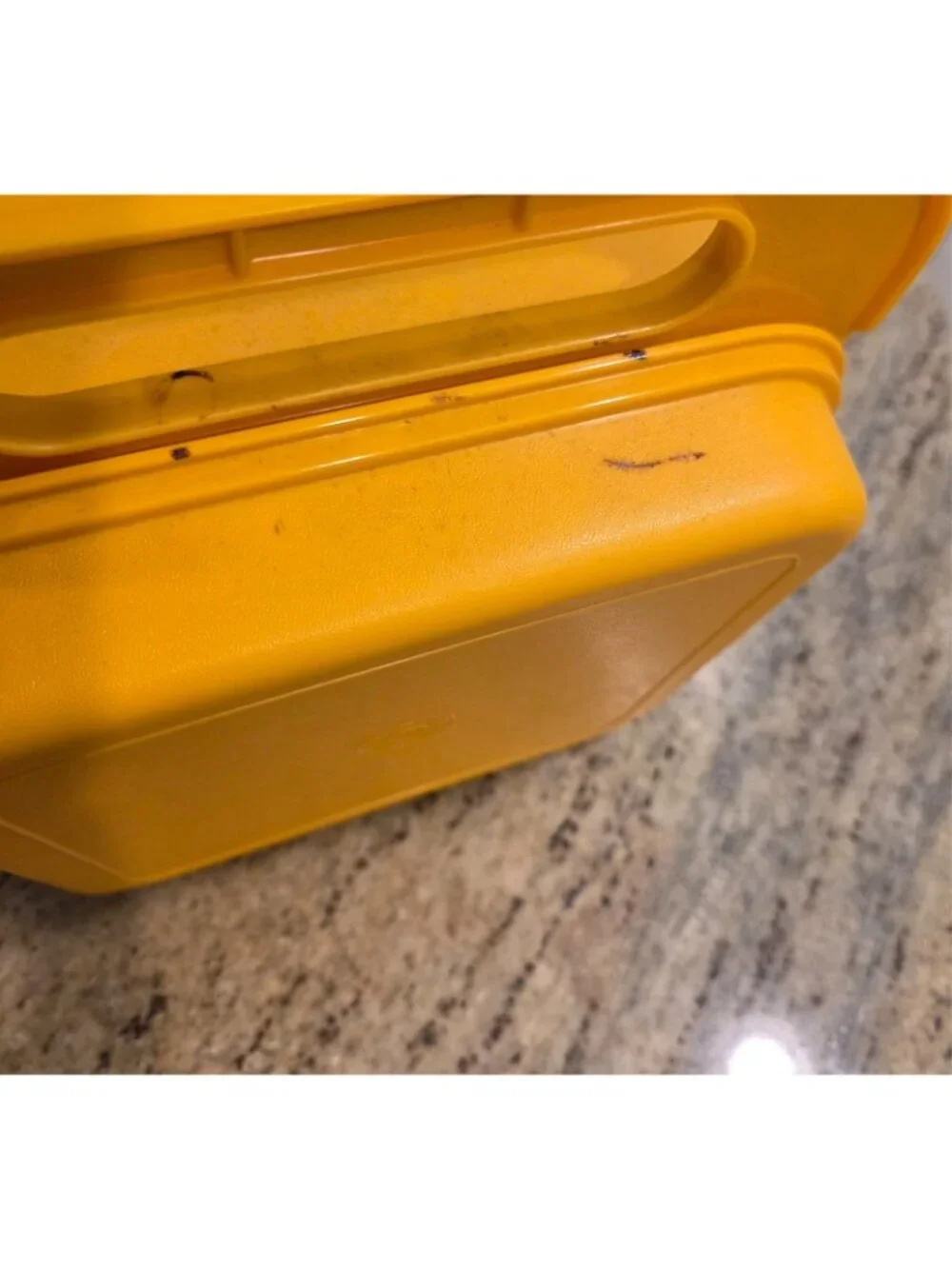 Tupperware stencil case